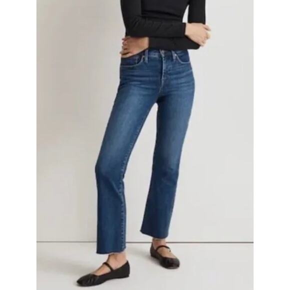 NWT Madewell Women's Mid-Rise Kick Out Blue Jeans, Size 27 (4) - Picture 1 of 6